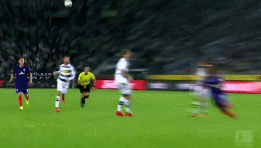 呈现出压倒 呈现出压倒