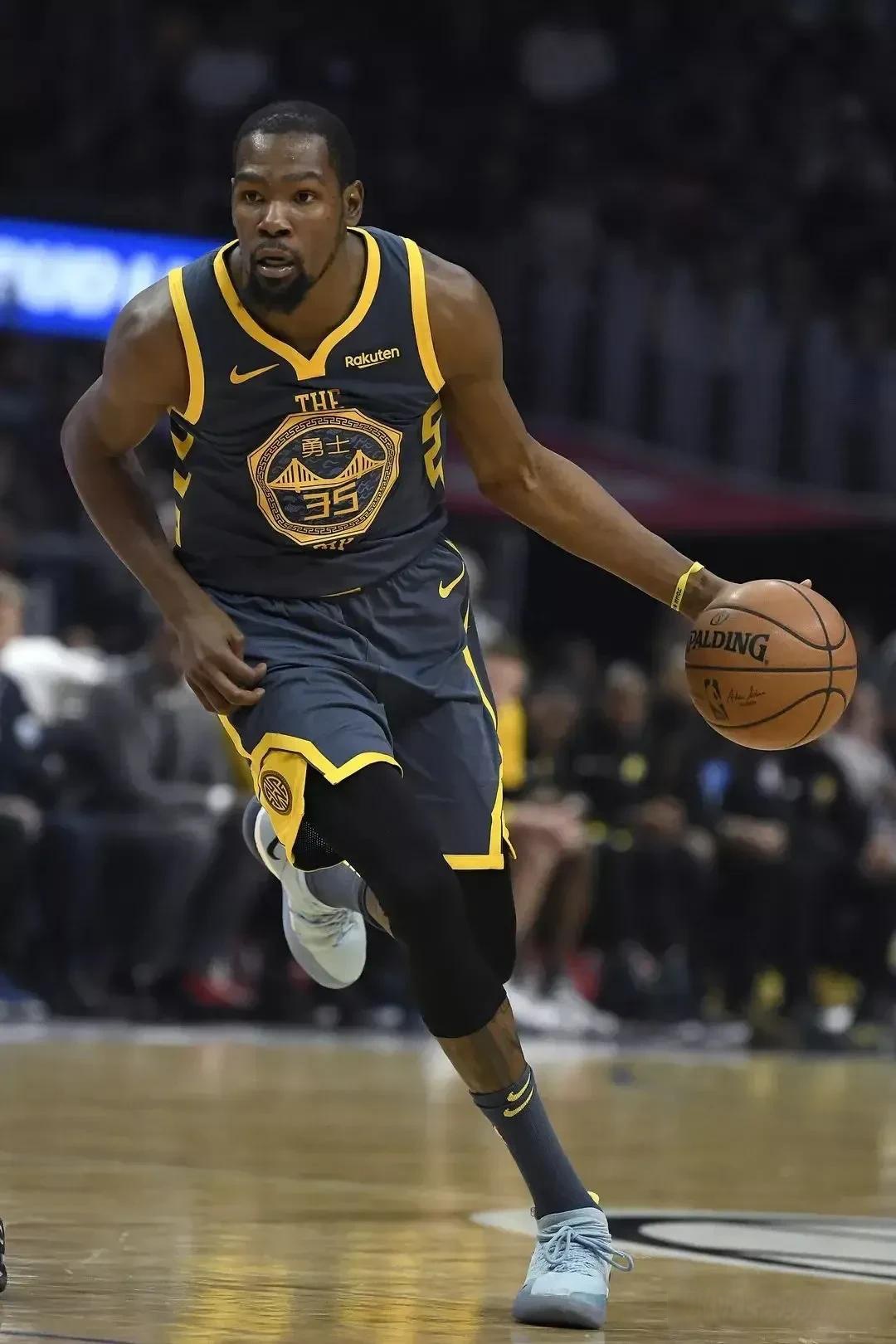 逐渐拉近比 逐渐拉近比